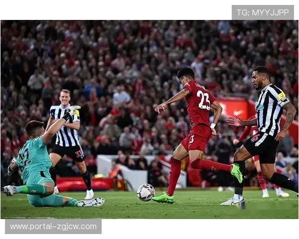 纽卡斯尔3-0维拉，托纳利长传调度激活特里皮尔前插